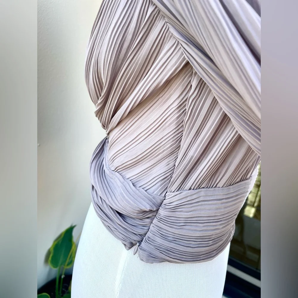 🌿 NWT Zara Sheer Grey Pleated Blouse, L